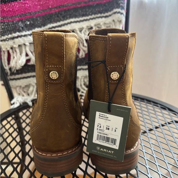 Women’s Ariat Wexford Waterproof Chelsea Boot - 7.5 NWT - Picture 4 of 7